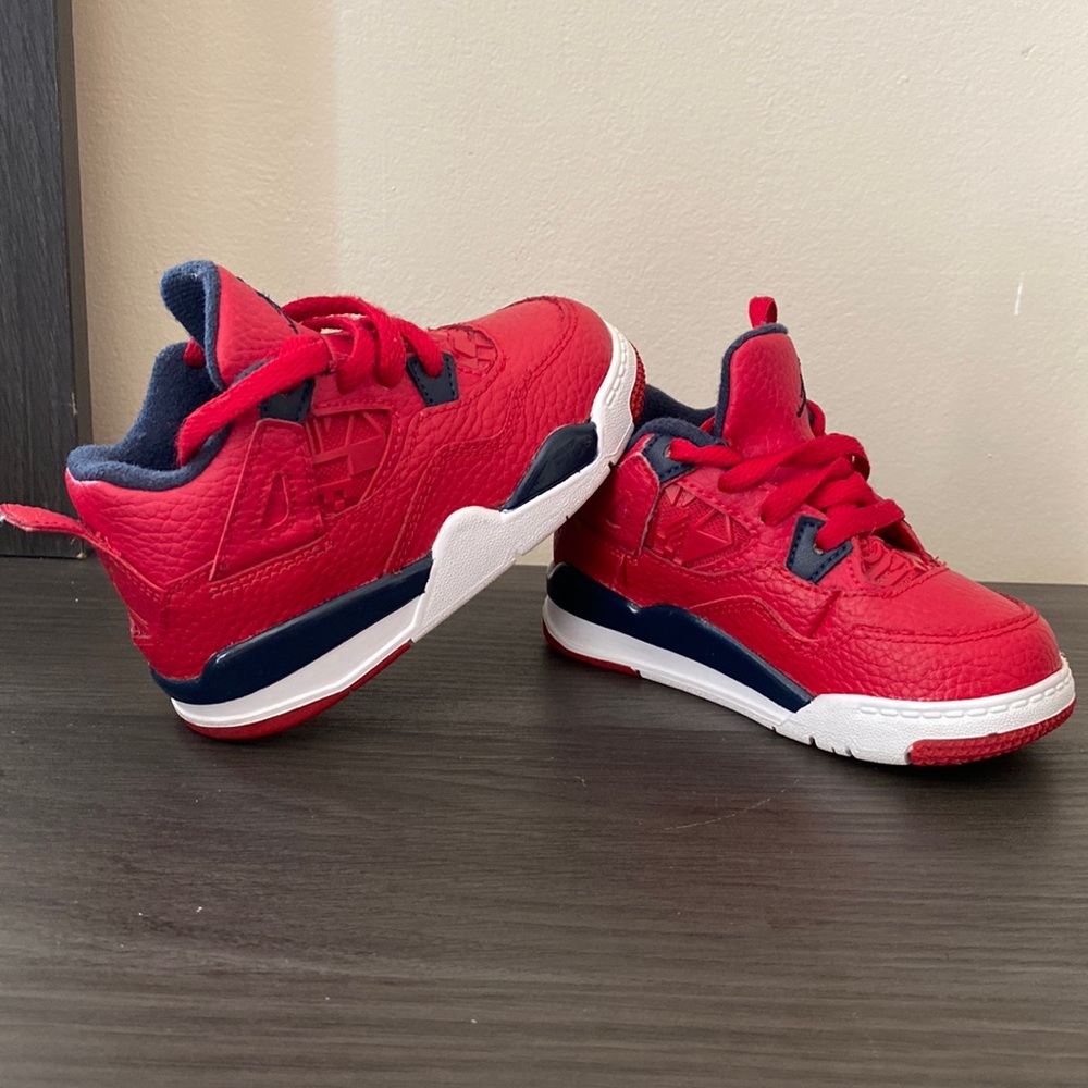 Jordan Retro 4